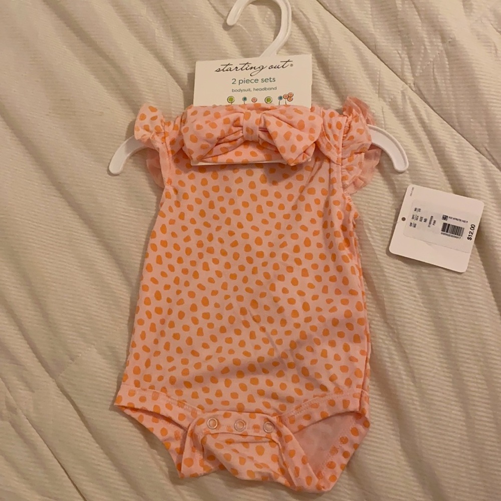 NB 2 piece set Bodysuit, Headband NWT